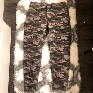 Hollister Ultra High Rise Utility Joggers